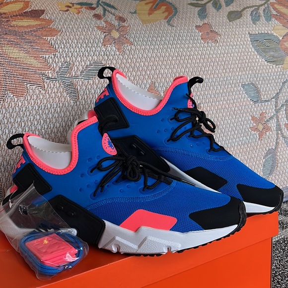 NIKE Men’s AIR HUARACHE DRIFT
BLUE NEBULA/BLACK
AH7334 403 Sneakers Athletic - Picture 6 of 16